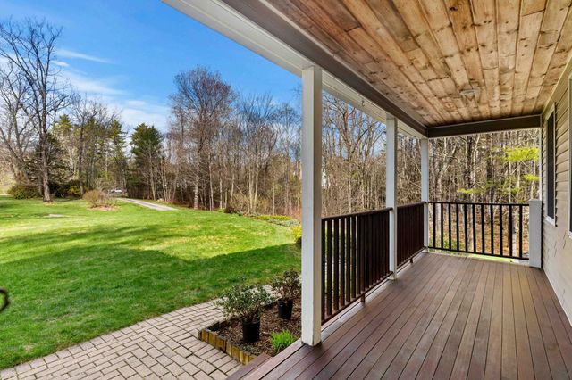 7 Lindon Drive, Brentwood, NH 03833