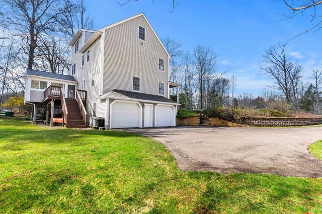 7 Lindon Drive, Brentwood, NH 03833