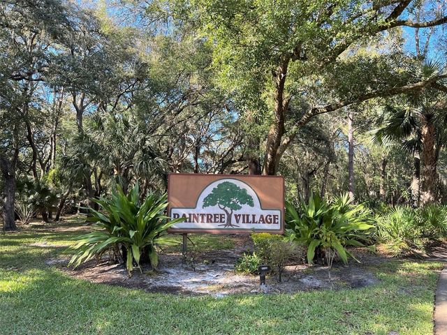 11723 RAINTREE VILLAGE BOULEVARD D, Temple Terrace, FL 33617