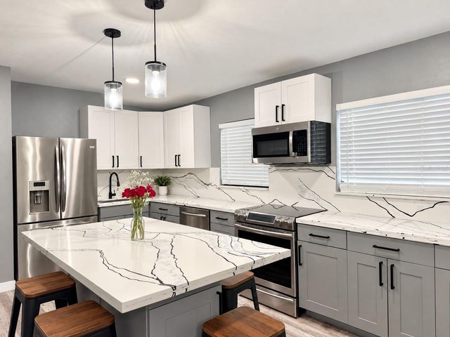 11723 RAINTREE VILLAGE BOULEVARD D, Temple Terrace, FL 33617
