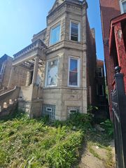 3332 W Congress Parkway, Chicago, IL 60624