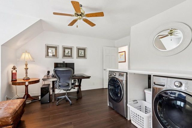 14820 Clare-Bridge LANE, Brookfield, WI 53005