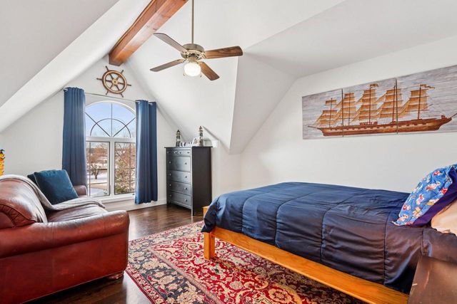 14820 Clare-Bridge LANE, Brookfield, WI 53005