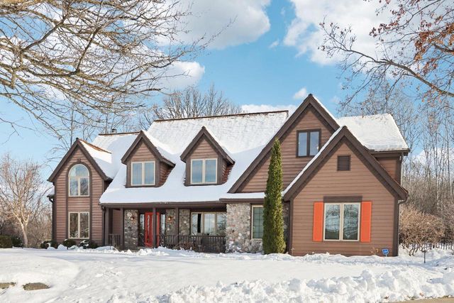 14820 Clare-Bridge LANE, Brookfield, WI 53005