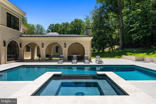 7112 NATELLI WOODS LN, Bethesda, MD 20817
