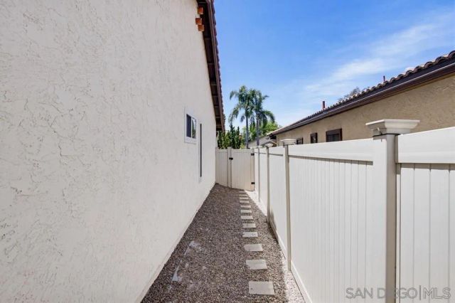 17539 Cumana Terrace, San Diego, CA 92128