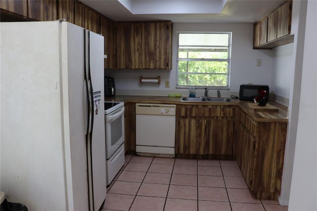 11012 BRIGHTSIDE DRIVE, Tampa, FL 33624