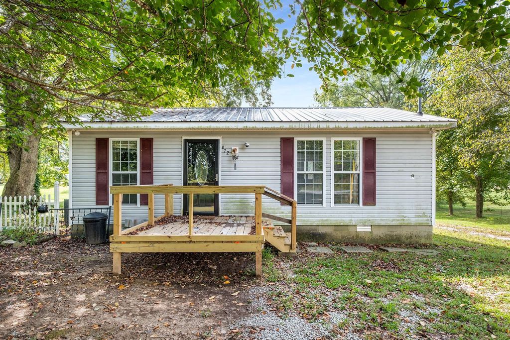 670 Old McMinnville Hwy, Manchester, TN 37355