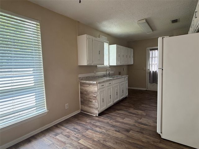 2536 Northside Drive, Bossier City, LA 71111