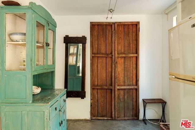 21316 Encina Road, Topanga, CA 90290