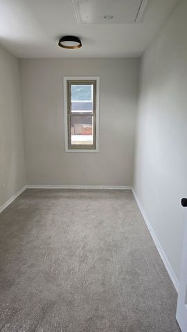6834 S Dorchester Avenue 2, Chicago, IL 60637