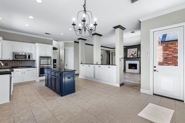 2405 Highgate Drive, Mckinney, TX 75070