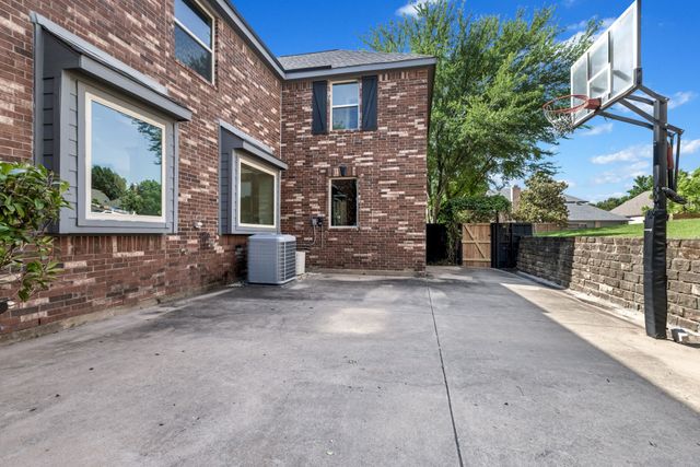 2405 Highgate Drive, Mckinney, TX 75070