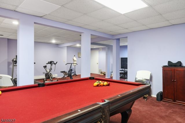 10 Moonshadow Ct, Kinnelon Boro, NJ 07405