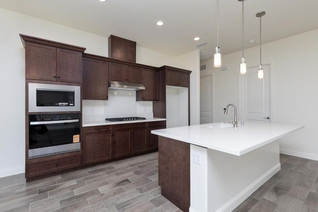 3091 19th Avenue, Kingsburg, CA 93631