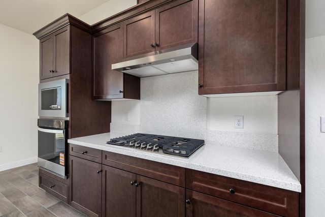 3091 19th Avenue, Kingsburg, CA 93631