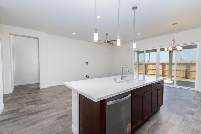 3091 19th Avenue, Kingsburg, CA 93631