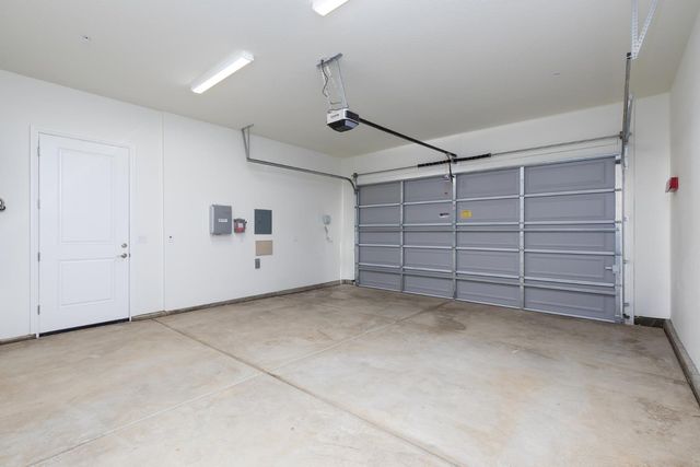 3091 19th Avenue, Kingsburg, CA 93631