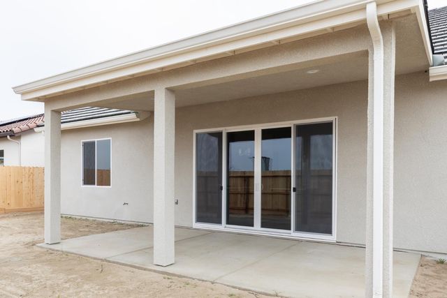 3091 19th Avenue, Kingsburg, CA 93631