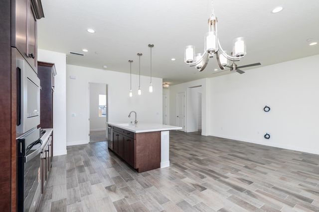 3091 19th Avenue, Kingsburg, CA 93631