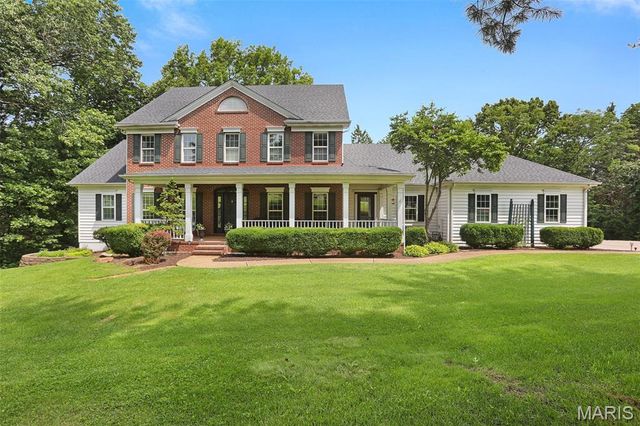 4305 Green Briar Court, Washington, MO 63090