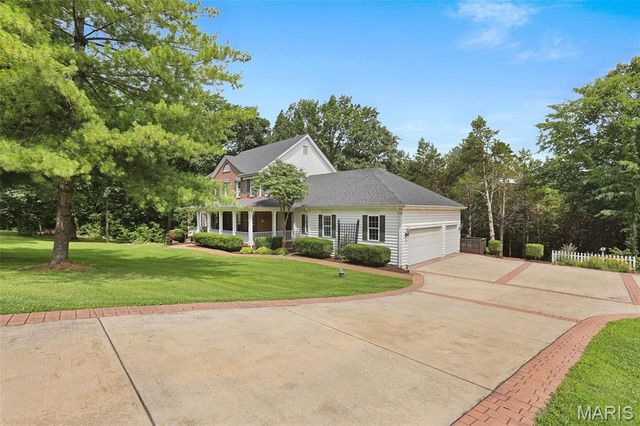 4305 Green Briar Court, Washington, MO 63090