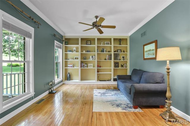 4305 Green Briar Court, Washington, MO 63090