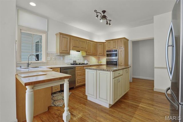 4305 Green Briar Court, Washington, MO 63090