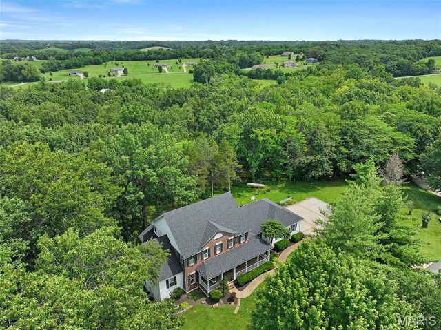 4305 Green Briar Court, Washington, MO 63090