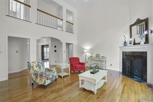 4305 Green Briar Court, Washington, MO 63090