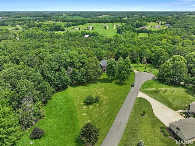 4305 Green Briar Court, Washington, MO 63090