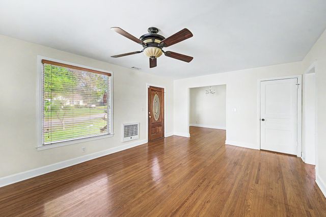 1918 Moran Ave, Nashville, TN 37216