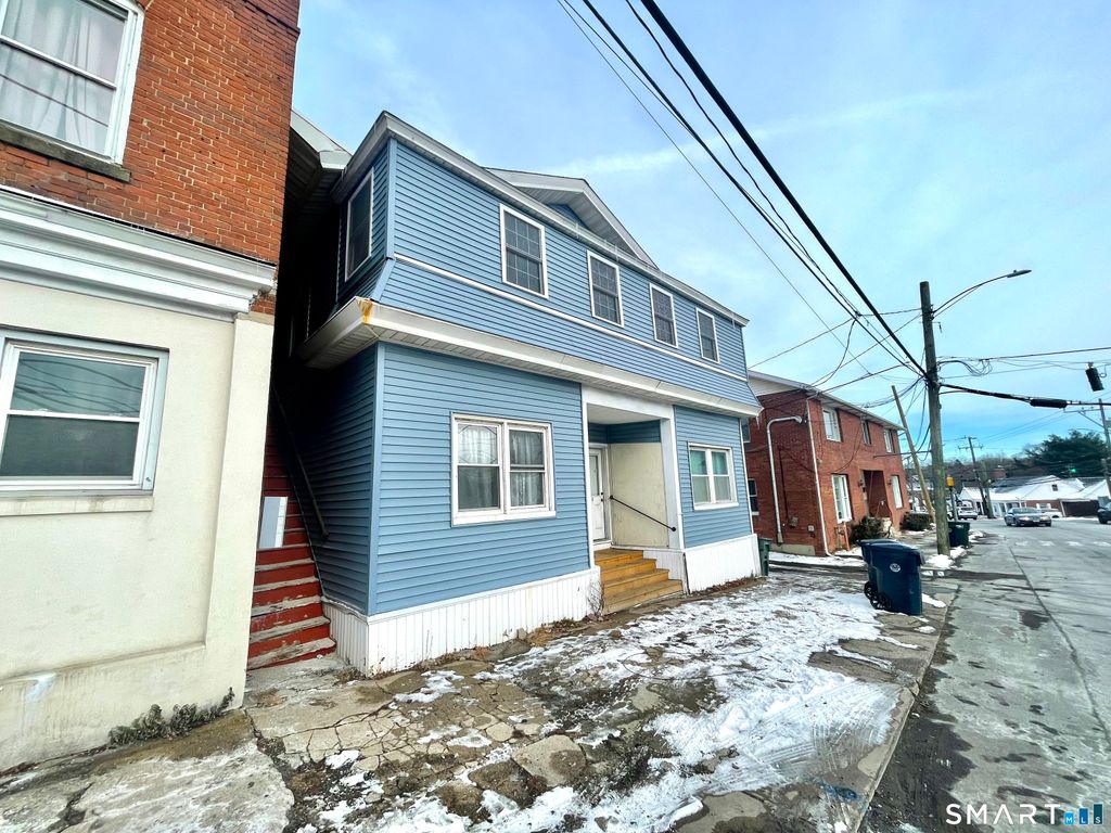 218 Main Street, Plymouth, CT 06786