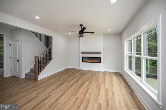 9375 HOMESTEAD PL, King George, VA 22485