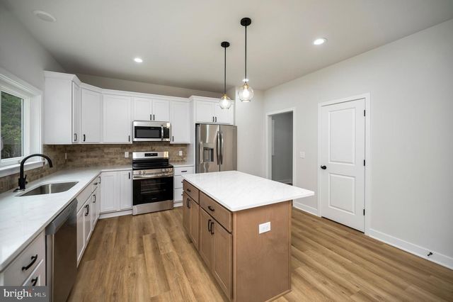 9375 HOMESTEAD PL, King George, VA 22485