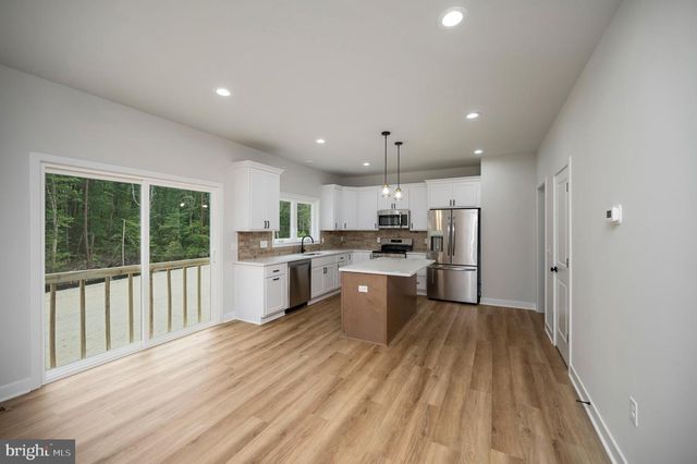 9375 HOMESTEAD PL, King George, VA 22485