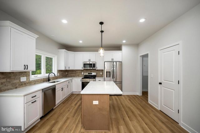 9375 HOMESTEAD PL, King George, VA 22485