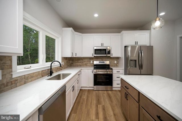 9375 HOMESTEAD PL, King George, VA 22485