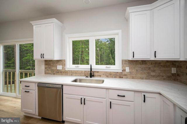 9375 HOMESTEAD PL, King George, VA 22485