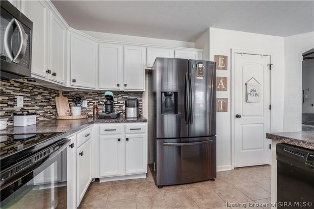 5409 Mansfield Way, Charlestown, IN 47111