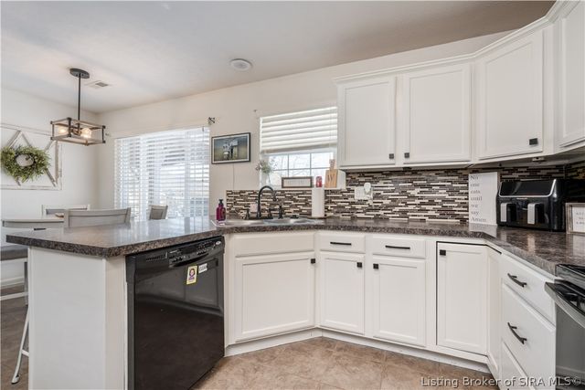 5409 Mansfield Way, Charlestown, IN 47111