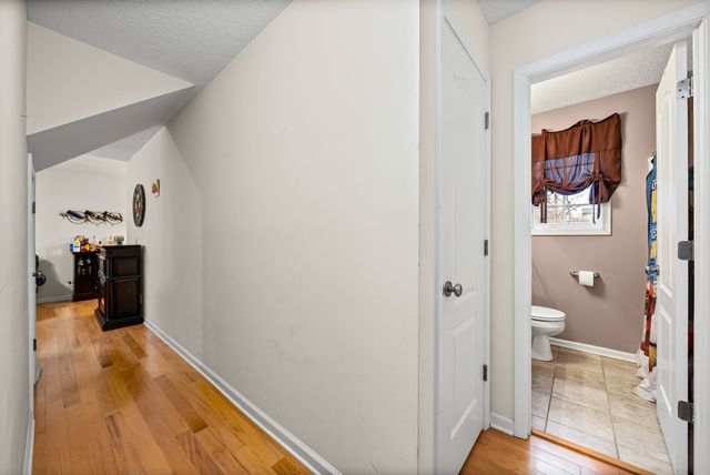 300 Maple Park Dr, Clarksville, TN 37040