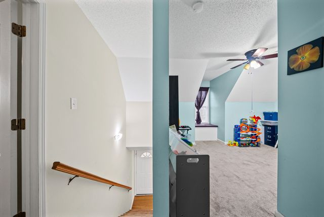 300 Maple Park Dr, Clarksville, TN 37040