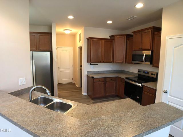 210 Windy Peak Loop, Cary, NC 27519