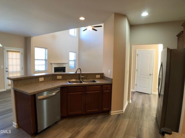 210 Windy Peak Loop, Cary, NC 27519