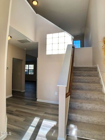 210 Windy Peak Loop, Cary, NC 27519