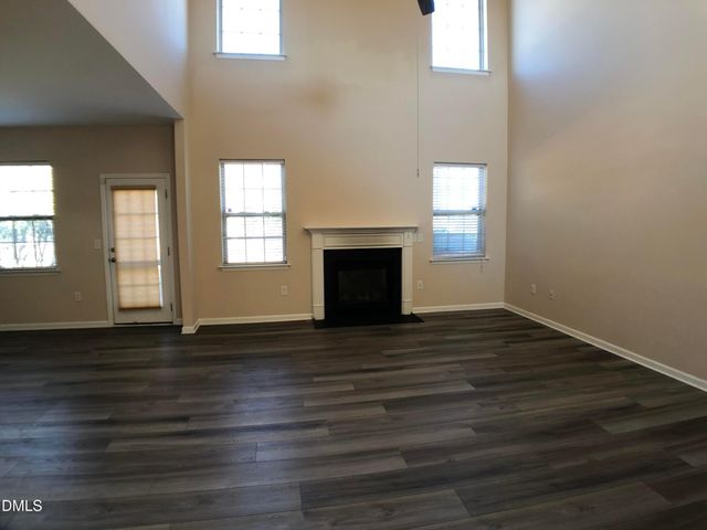 210 Windy Peak Loop, Cary, NC 27519