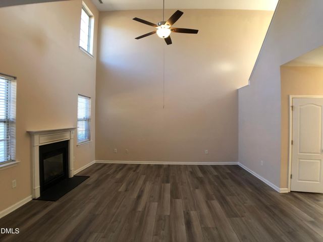 210 Windy Peak Loop, Cary, NC 27519