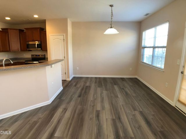 210 Windy Peak Loop, Cary, NC 27519