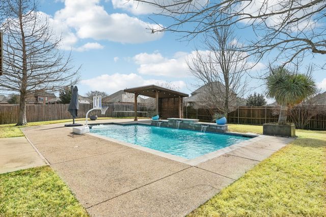 102 Citation Lane, Waxahachie, TX 75165